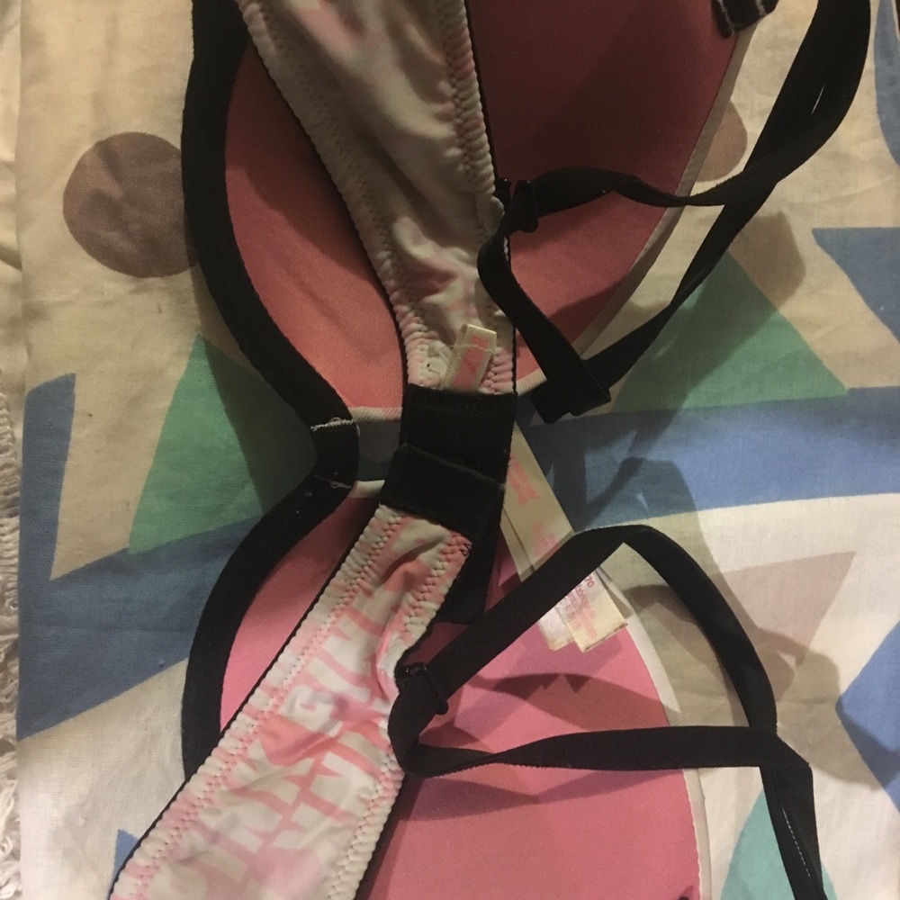 VS PINK bra